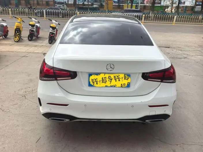 Mercedes-Benz A-class 2020 Model A 200 L Sports sedan – фото 5