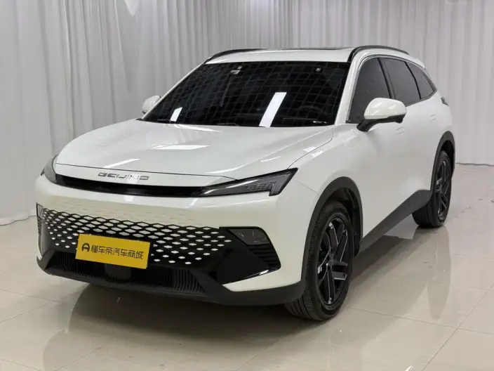 Mofang 2023 Model 1.5T DCT Gold Edition – фото 1
