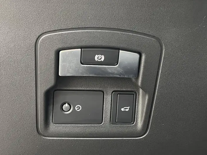 Range Rover Velar 2020 Model P250 R-DYNAMIC S – фото 10