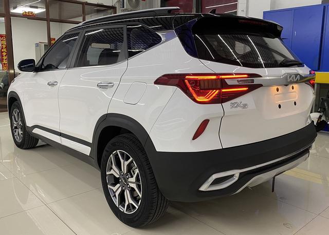Kia Seltos 2021 1.5L CVT Com f ort – фото 5