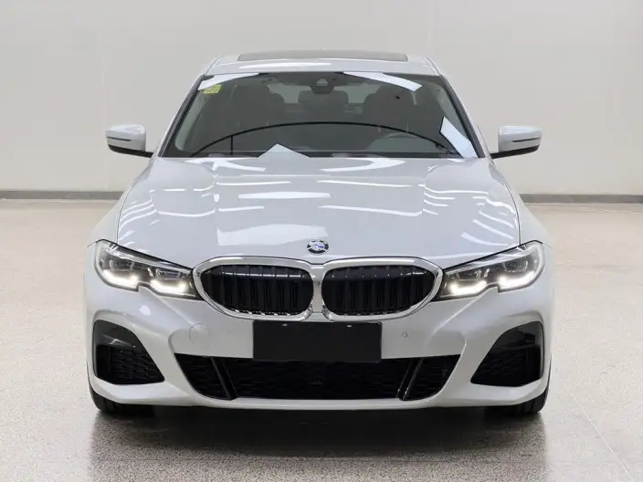BMW 3 Series 2021 Model 325i M Sports Set – фото 2