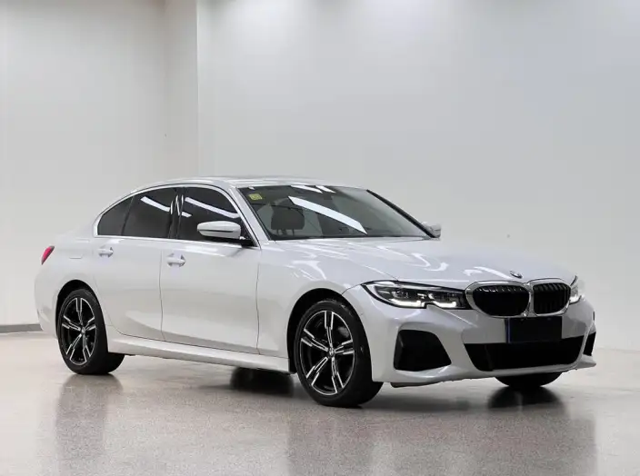 BMW 3 Series 2021 Model 325i M Sports Set – фото 3