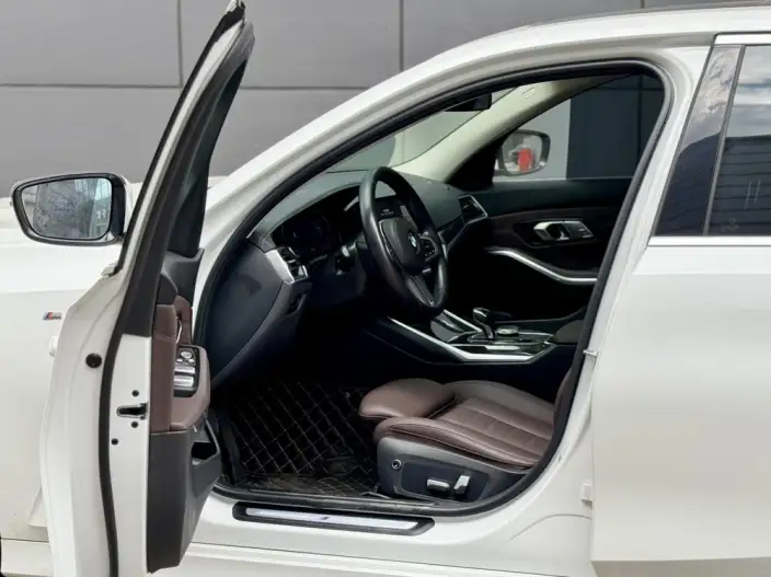 BMW 3 Series 2021 Model 325Li M Sports Set – фото 9