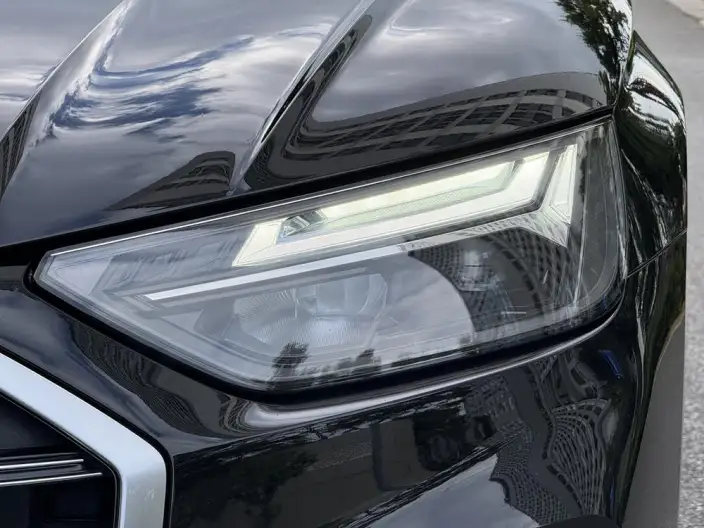 Audi Q5L 2022 Model 40T Fashion Dynamic Model – фото 8