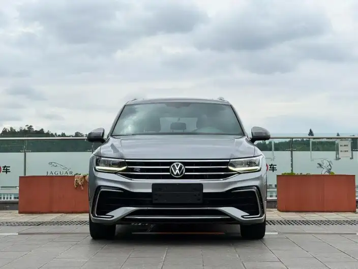 Volkswagen Tiguan L 2022 Model 330TSI Automatic 2WD R-Line Enjoy the version more – фото 2