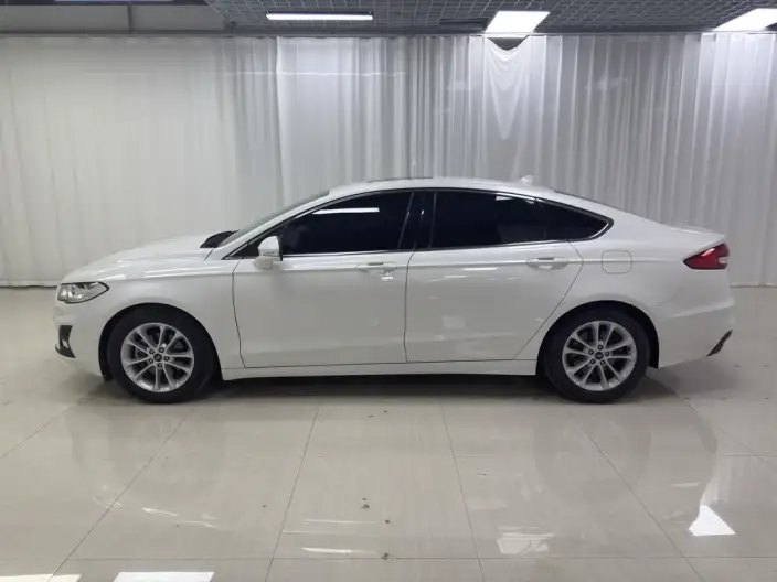 Ford Mondeo 2020 Model EcoBoost 180 Fashion Model – фото 4