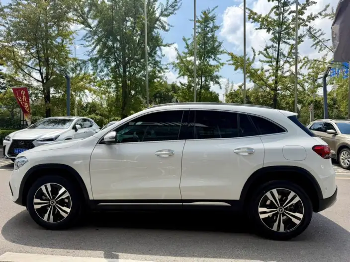 Mercedes-Benz GLA 2020 Model GLA 180 – фото 4