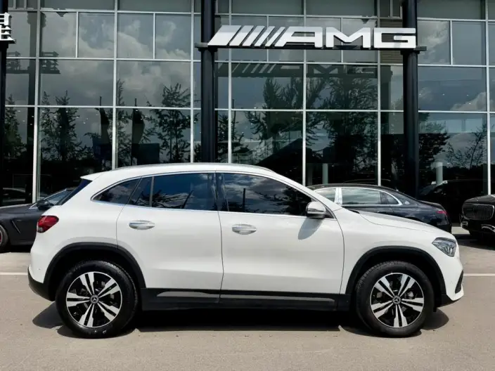 Mercedes-Benz GLA 2020 Model GLA 180 – фото 8