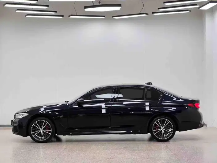 BMW 5 Series 2022 Model Facelift II 530Li Leading Model M Sports Set – фото 4