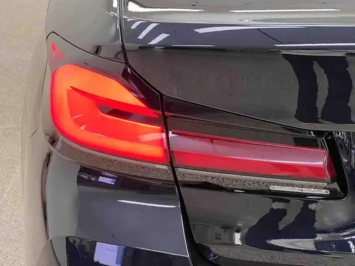 BMW 5 Series 2022 Model Facelift II 530Li Leading Model M Sports Set – фото 10
