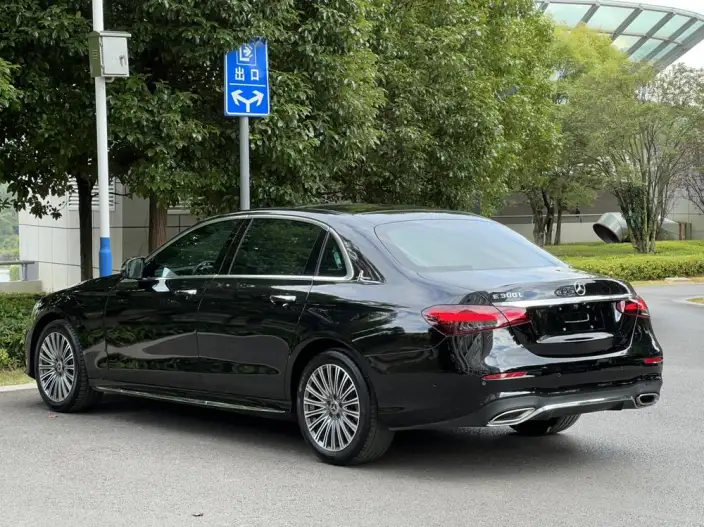 Mercedes-Benz E-Class 2021 Model Facelift E 300 L Noble Model sedan – фото 4