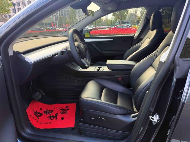 Tesla Model Y 2024 RWD – фото 9