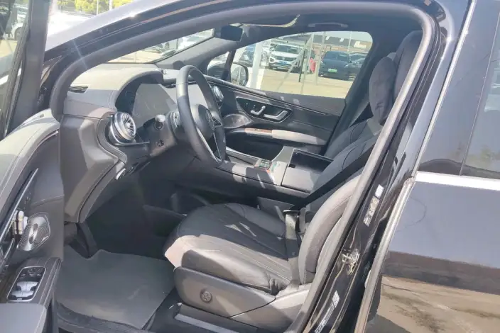 Mercedes-Benz EQS SUV 2025 Model EQS 500 4MATIC – фото 7