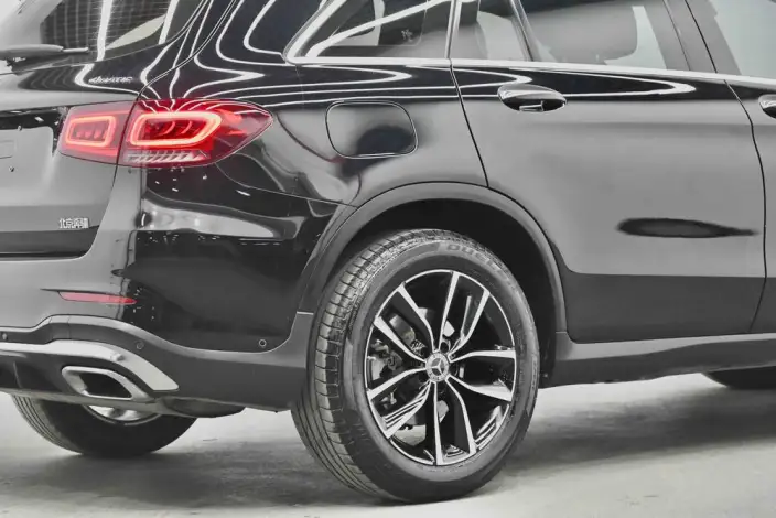 Mercedes-Benz GLC 2020 Model Facelift GLC 260 L 4MATIC Luxury Model – фото 10