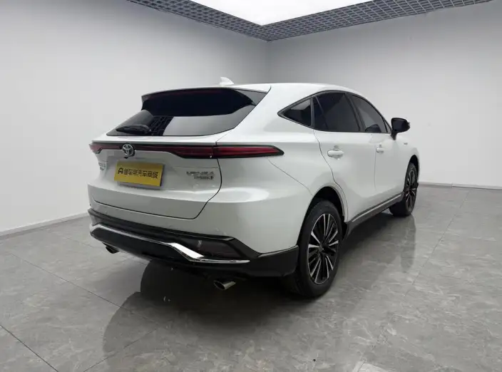 Venza 2022 Model Hybrid 2.5L CVT 4WD Supreme Edition – фото 7