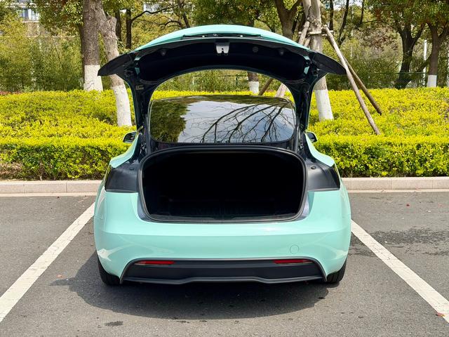 Tesla Model 3 2023 RWD – фото 8