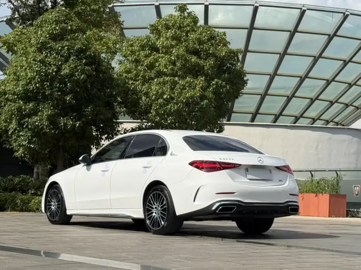 Mercedes-Benz C-Class 2024 Model C 200 L Sports Edition – фото 5