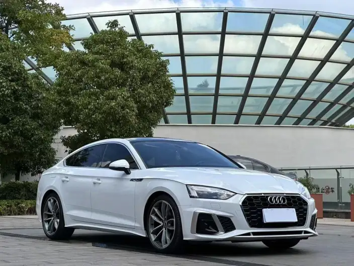 Audi A5 2021 Model Sportback 40 TFSI quattro Luxury Dynamic Model