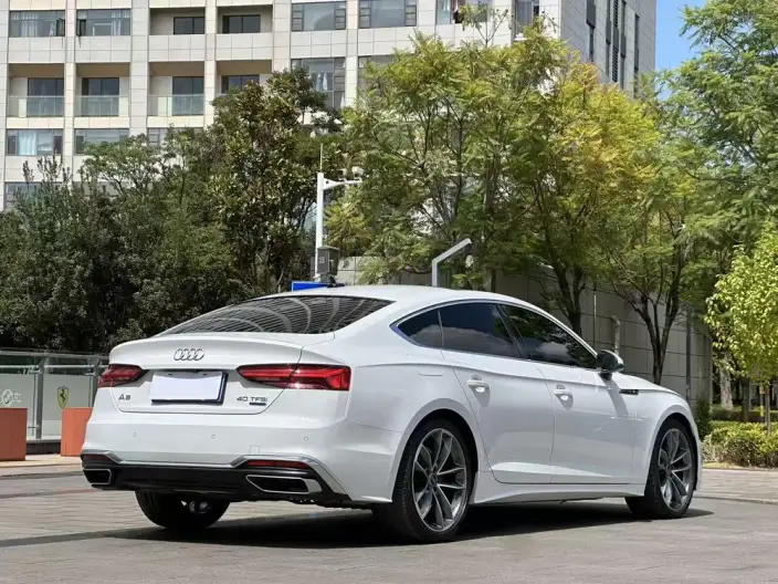 Audi A5 2021 Model Sportback 40 TFSI quattro Luxury Dynamic Model – фото 7