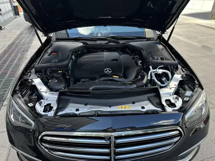 Mercedes-Benz E-Class 2022 Model E 300 L Luxury Model sedan – фото 8