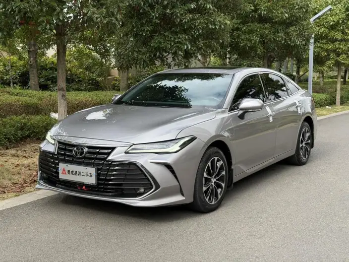 Toyota Avalon 2023 Model 2.0L CVT Deluxe Edition – фото 1