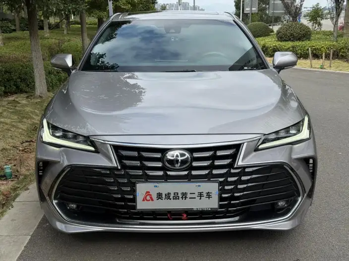 Toyota Avalon 2023 Model 2.0L CVT Deluxe Edition – фото 2