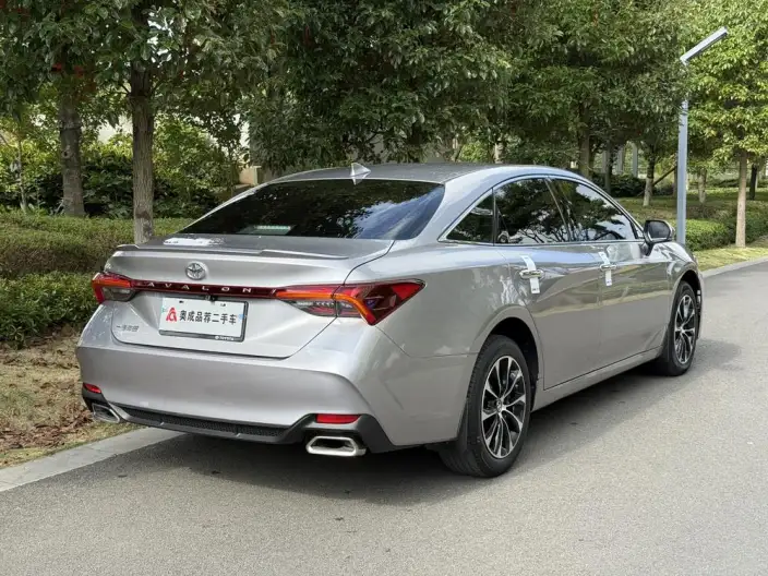 Toyota Avalon 2023 Model 2.0L CVT Deluxe Edition – фото 7