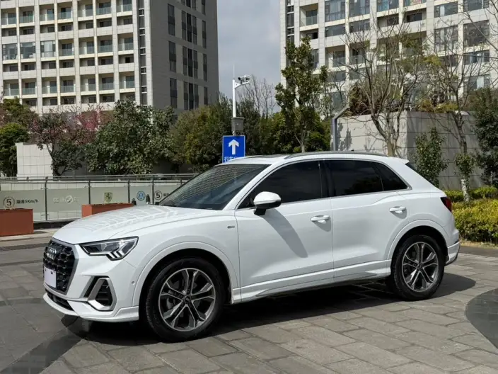 AUDI Q3 2022 Model 40 TFSI Fashion Dynamic Model – фото 1