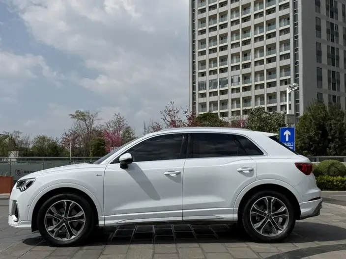 AUDI Q3 2022 Model 40 TFSI Fashion Dynamic Model – фото 4