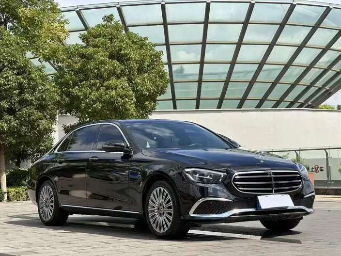 Mercedes-Benz E-Class 2021 Model E 300 L Fashion Model sedan – фото 3