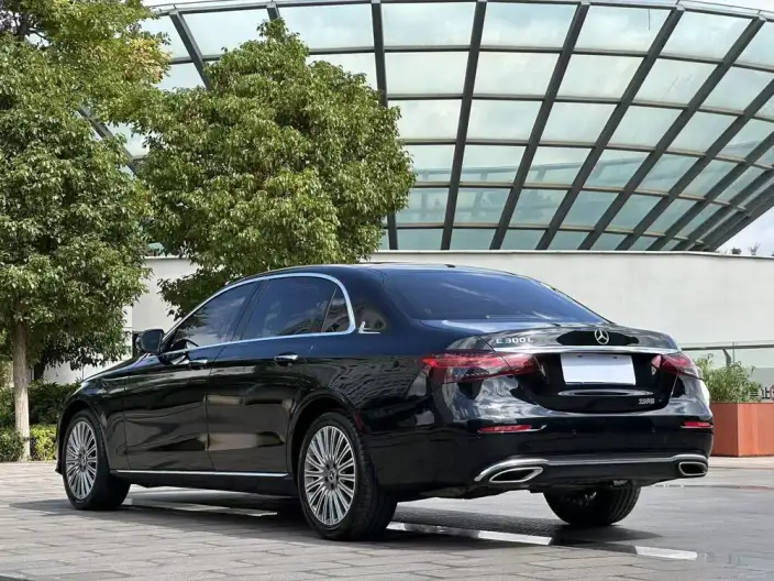Mercedes-Benz E-Class 2021 Model E 300 L Fashion Model sedan – фото 4