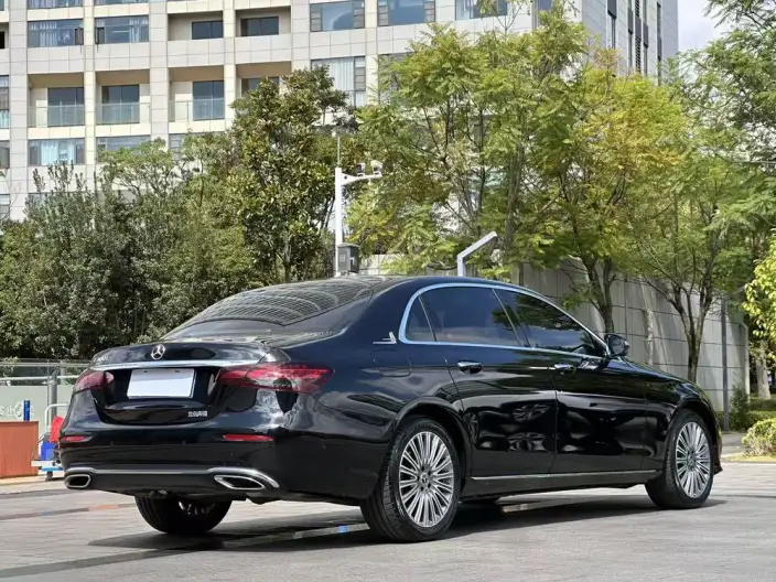 Mercedes-Benz E-Class 2021 Model E 300 L Fashion Model sedan – фото 5