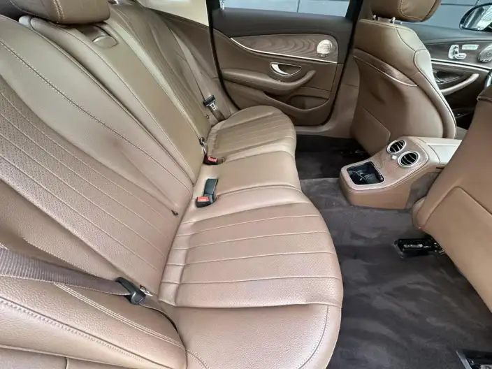 Mercedes-Benz E-Class 2021 Model E 300 L Fashion Model sedan – фото 8
