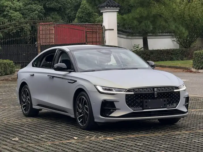 Lincoln Z 2022 Model Facelift i Cool Zunya Edition – фото 3
