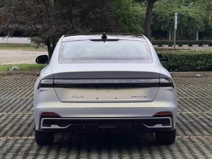 Lincoln Z 2022 Model Facelift i Cool Zunya Edition – фото 6