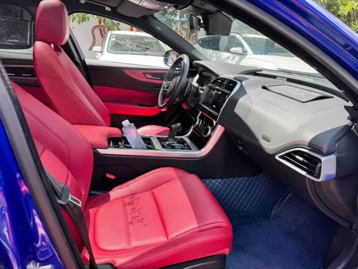 Jaguar XE L 2021 Model 2.0T 200PS R-DYNAMIC Youth Sports Edition – фото 8