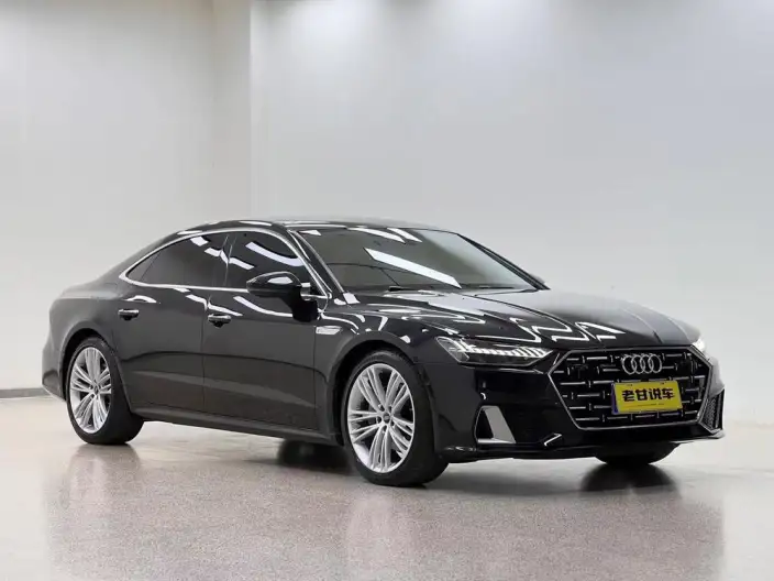 Audi A7 L 2024 Model 45 TFSI quattro Luxury Model – фото 3