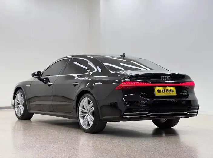 Audi A7 L 2024 Model 45 TFSI quattro Luxury Model – фото 5