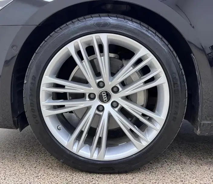 Audi A7 L 2024 Model 45 TFSI quattro Luxury Model – фото 8