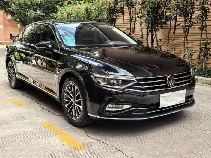 Volkswagen Magotan 2020 Model 330TSI DSG Luxury Model – фото 3