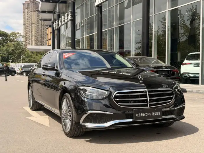 Mercedes-Benz E-Class 2023 Model E 300 L Luxury Model sedan – фото 3