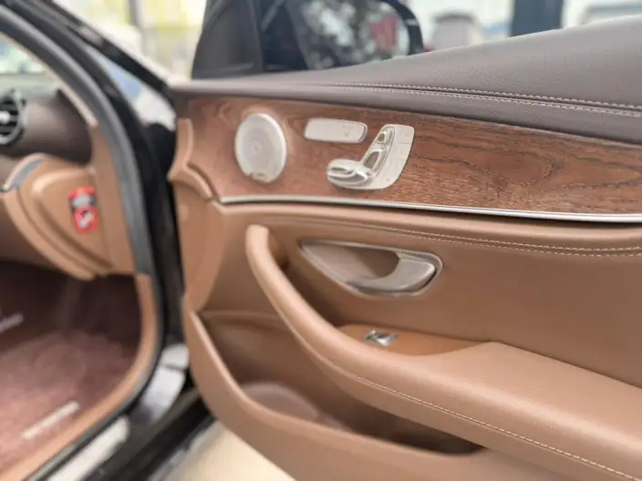 Mercedes-Benz E-Class 2023 Model E 300 L Luxury Model sedan – фото 9