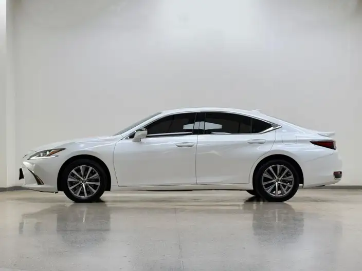 Lexus ES 2020 Model 200 Superior Edition China VI – фото 4