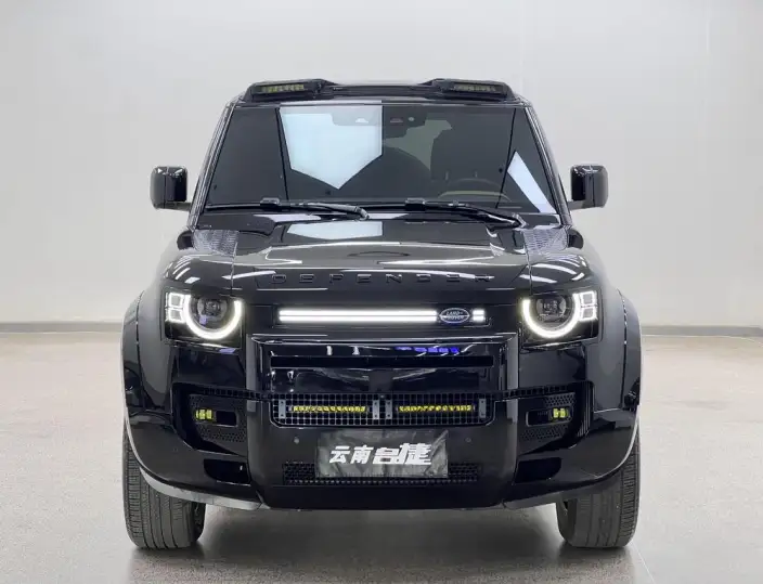 Land Rover Defender 2024 Model 110 3.0T P400 X-Dynamic HSE – фото 2