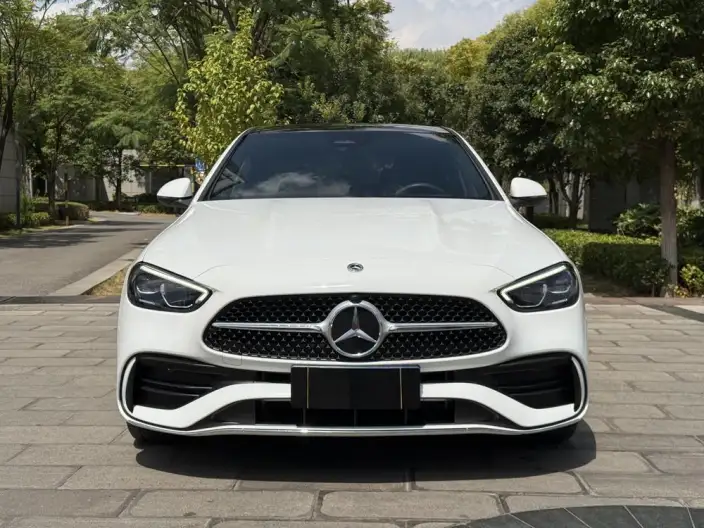 Mercedes-Benz C-Class 2023 Model C 260 L Sports Edition – фото 2