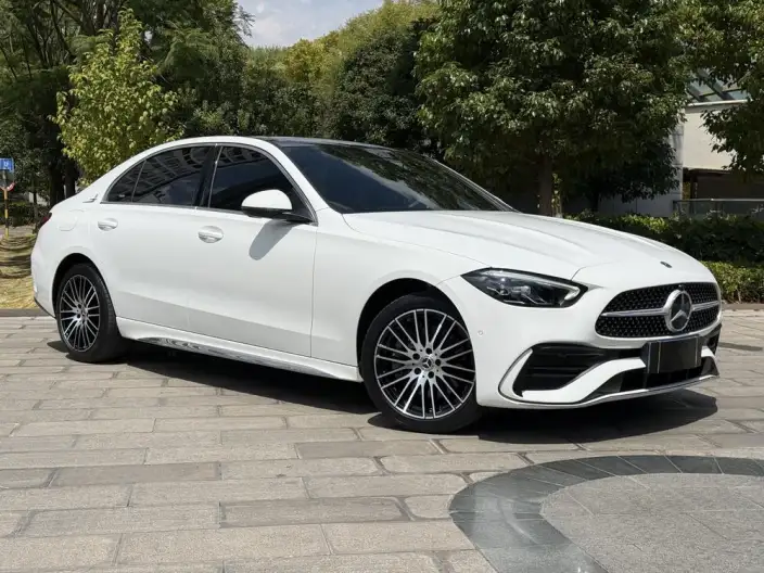 Mercedes-Benz C-Class 2023 Model C 260 L Sports Edition – фото 3