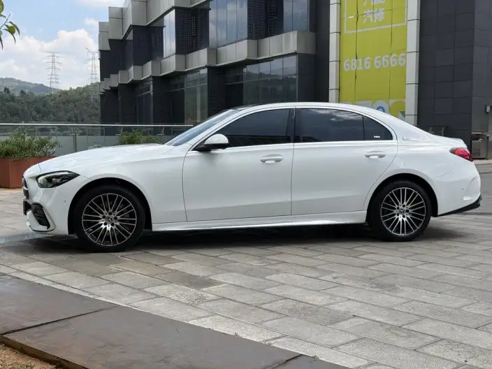 Mercedes-Benz C-Class 2023 Model C 260 L Sports Edition – фото 4