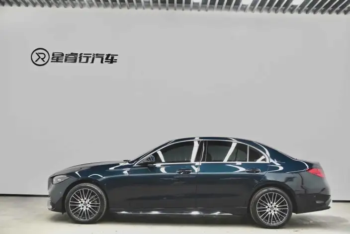 Mercedes-Benz C-Class 2023 Model C 260 L Sports Edition – фото 3