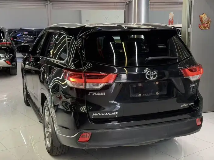 Toyota Highlander 2021 Model 2.0T 4WD Deluxe Edition 7 seat – фото 4