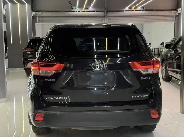 Toyota Highlander 2021 Model 2.0T 4WD Deluxe Edition 7 seat – фото 5
